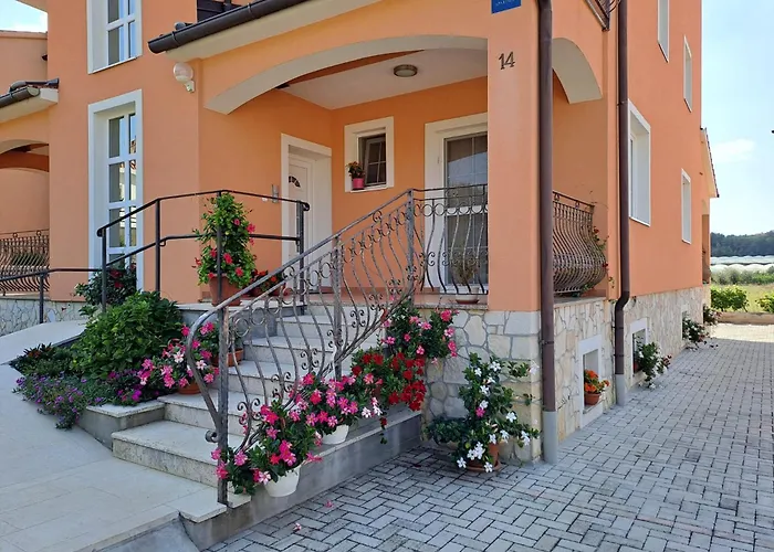 Διαμέρισμα Dakovic Πόρετς